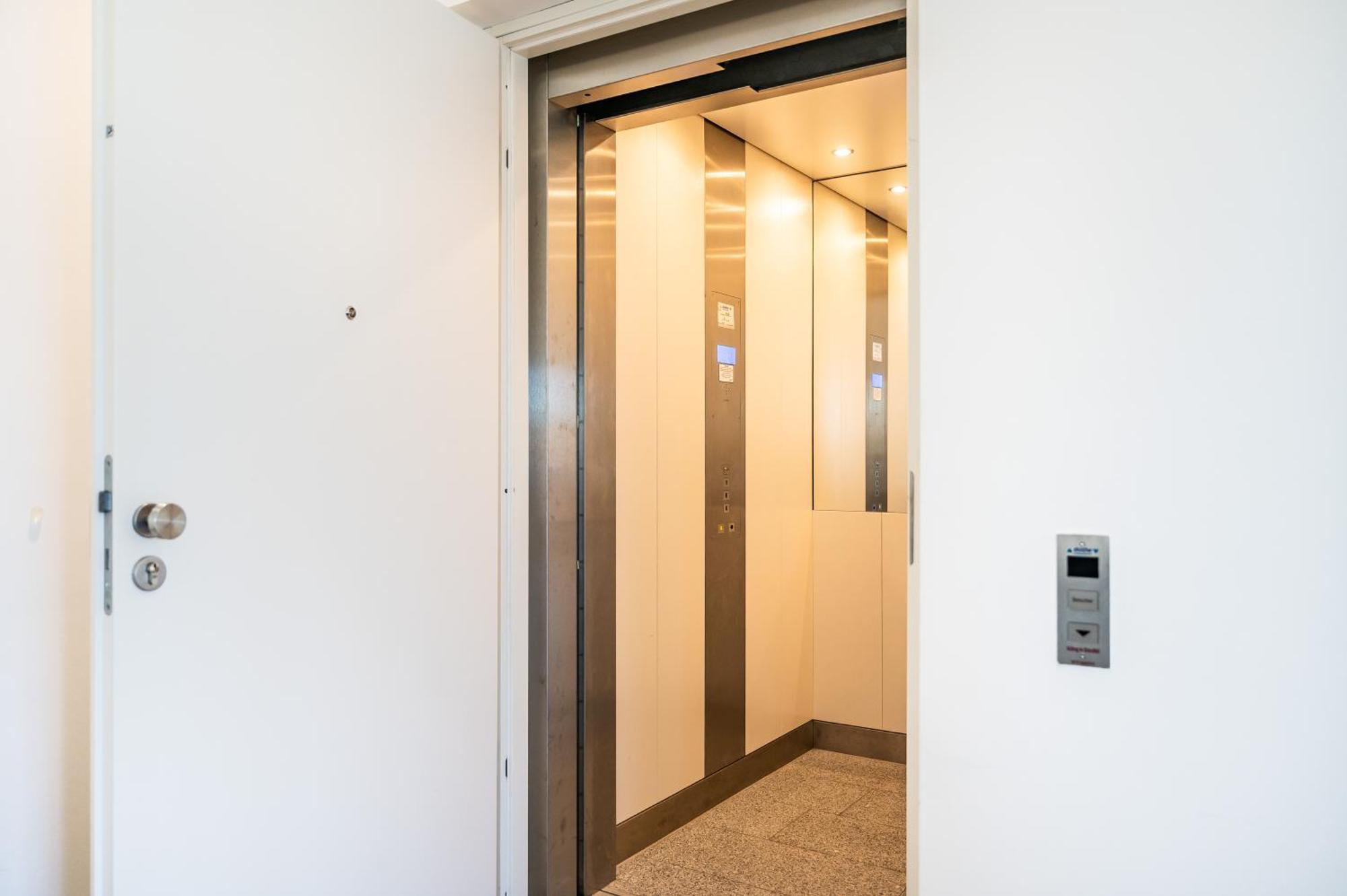 Villa Lindholm Wohnung 5 Penthouse บินซ์ ภายนอก รูปภาพ